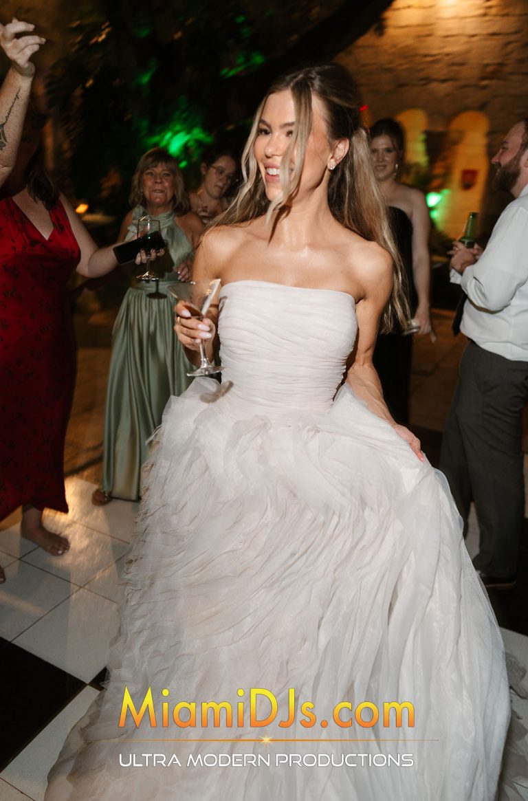 Bride photographed in the arches of the Spanish Monastery