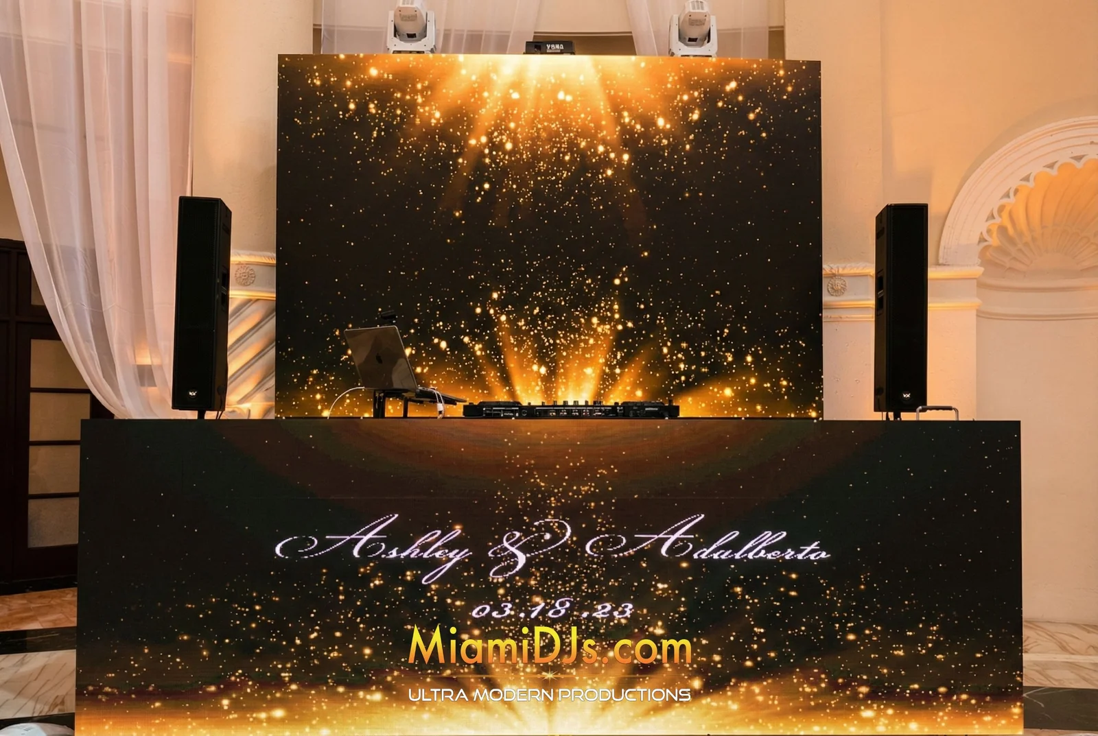 Gold LED video wall with names behind a Miami DJs LED booth